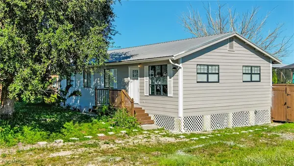 3216 22nd Street Sw, Lehigh Acres, FL 33976