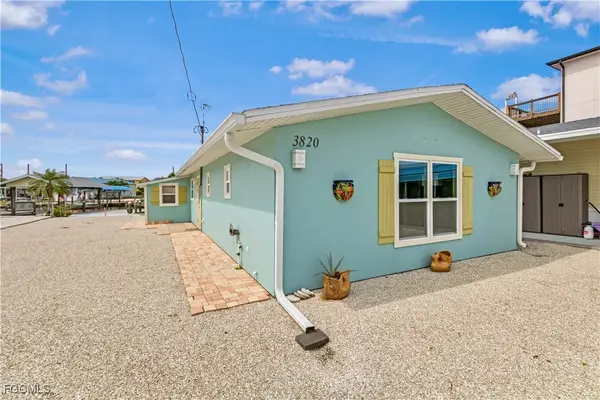 3820 Coconut Drive, St James City, FL 33956