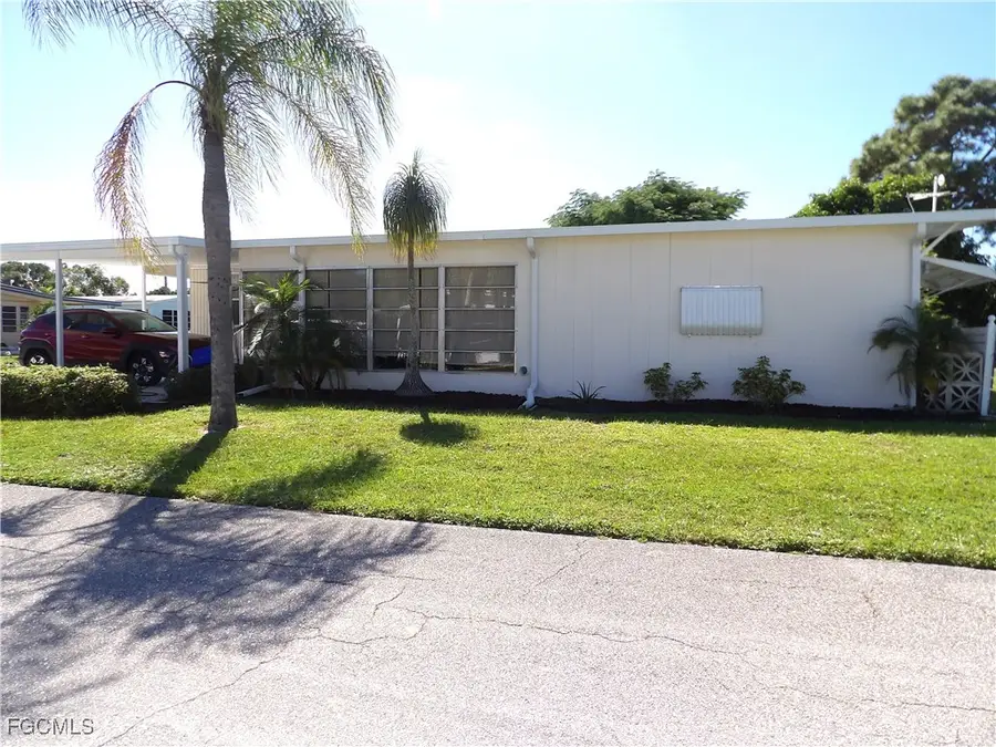 737 Knotty Pine Circle, North Fort Myers, FL 33917 - Image #2