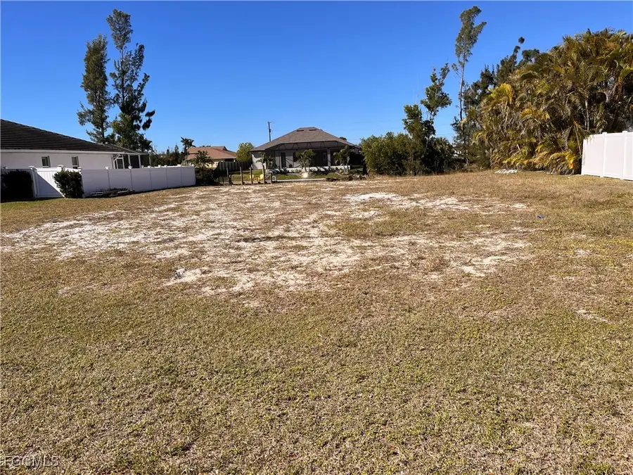 2124 SW 17th Avenue, Cape Coral, FL 33991 - #2