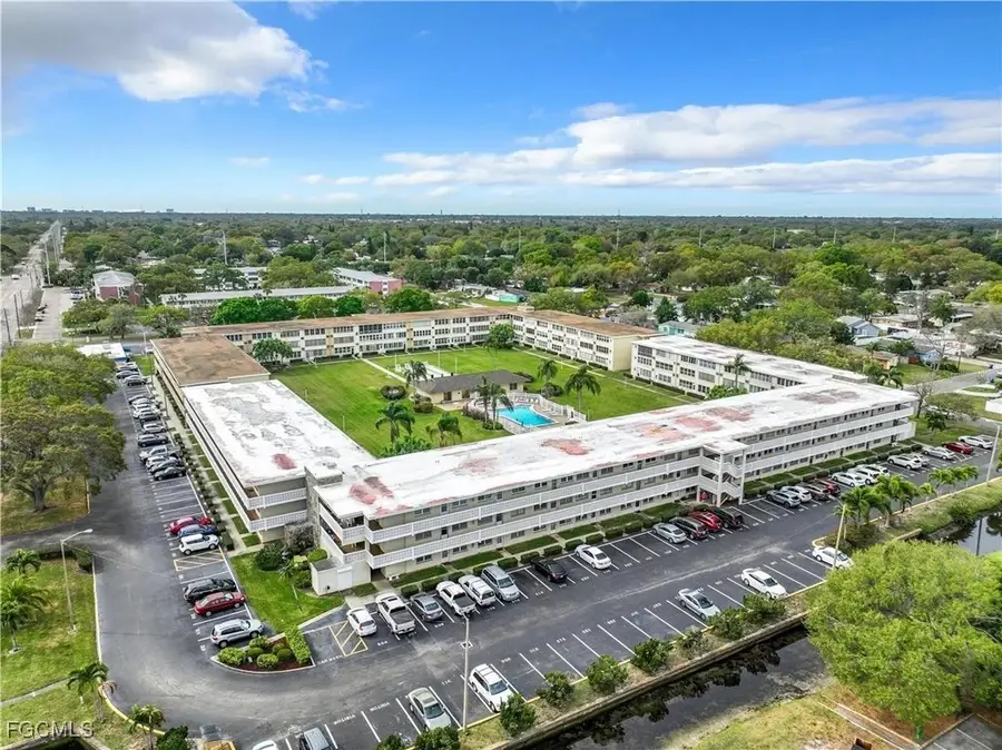 8101 11th N Street N #320, Saint Petersburg, FL 33702 - #2