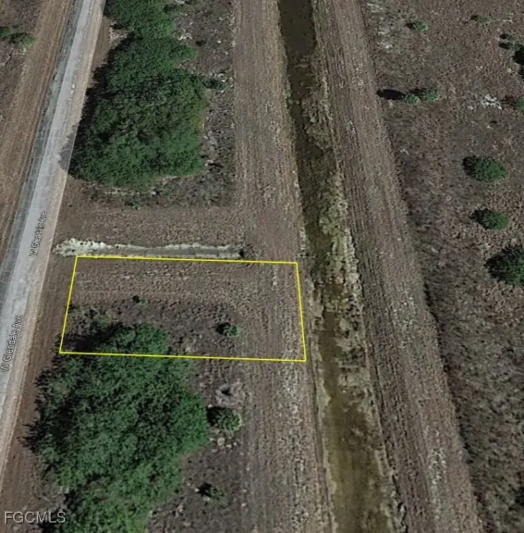 525 Glendale Avenue, Labelle, FL 33935 - #2