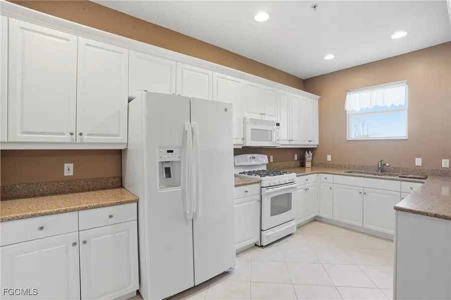3211 Cottonwood Bend #705, Fort Myers, FL 33905 - Image #2