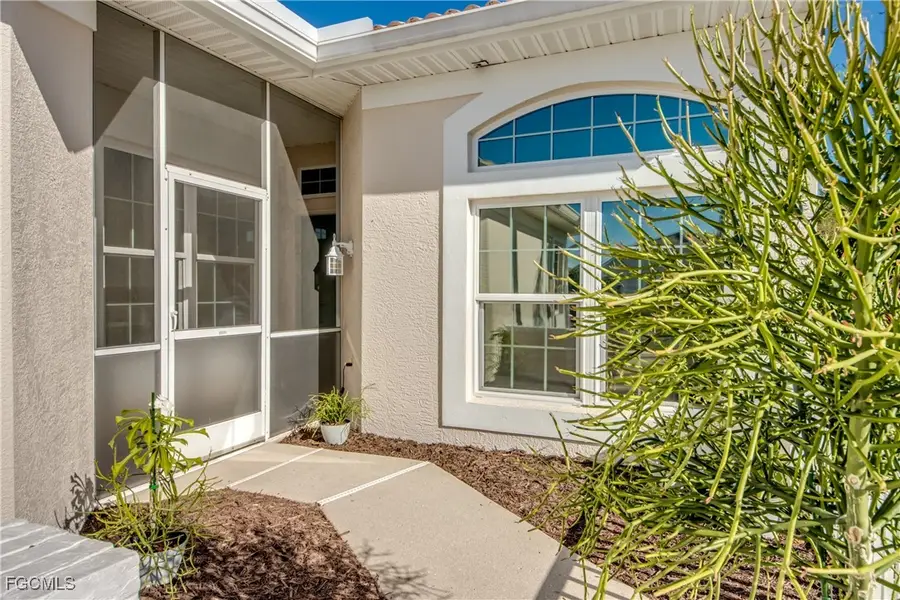 12814 Devonshire Lakes Circle, Fort Myers, FL 33913 - Image #3