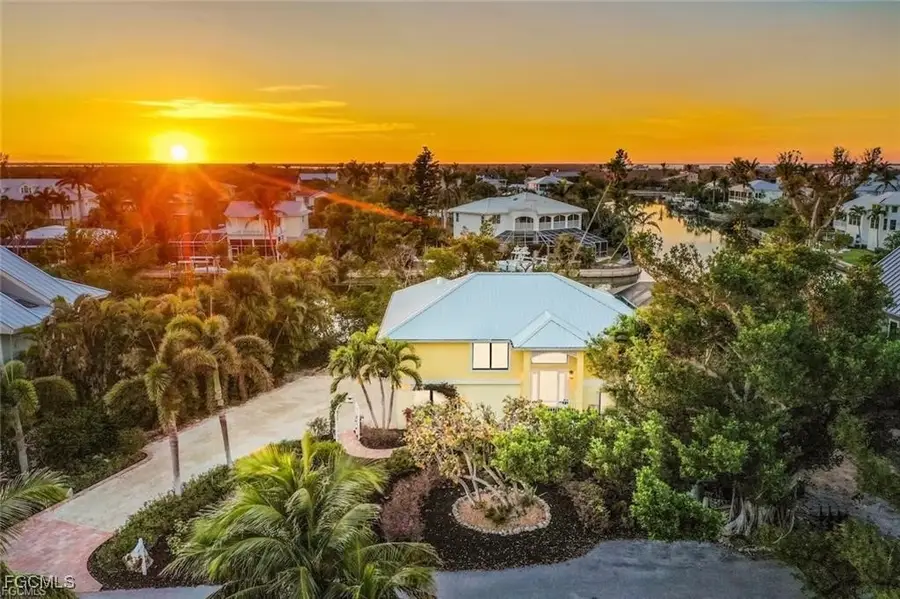 1731 Venus Drive, Sanibel, FL 33957 - Image #2
