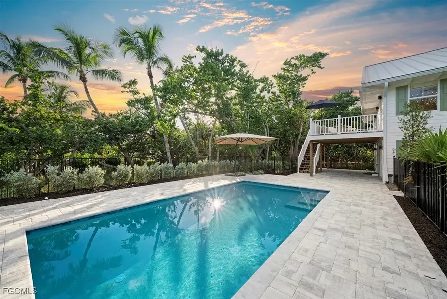 1139 Seagrape Lane, Sanibel, FL 33957 - Image #2