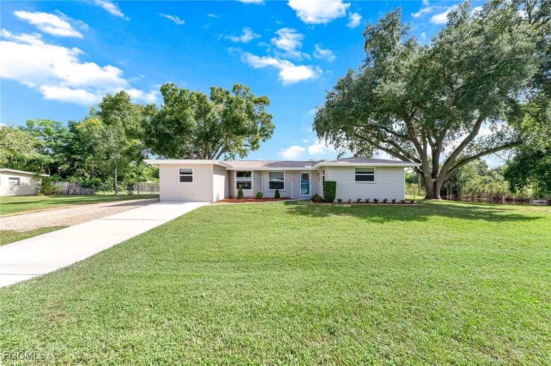 17040 E Lake Drive, North Fort Myers, FL 33917 - Image #1