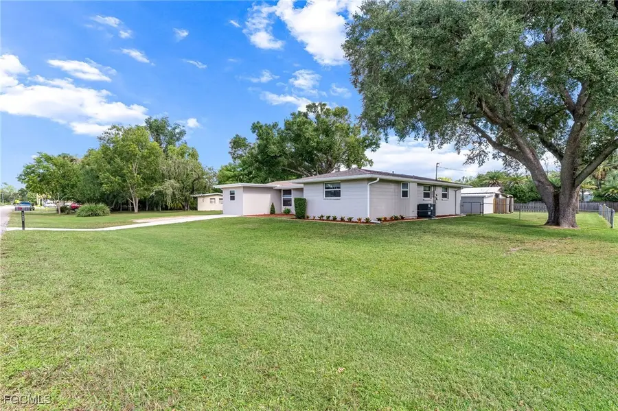 17040 E Lake Drive, North Fort Myers, FL 33917 - Image #3