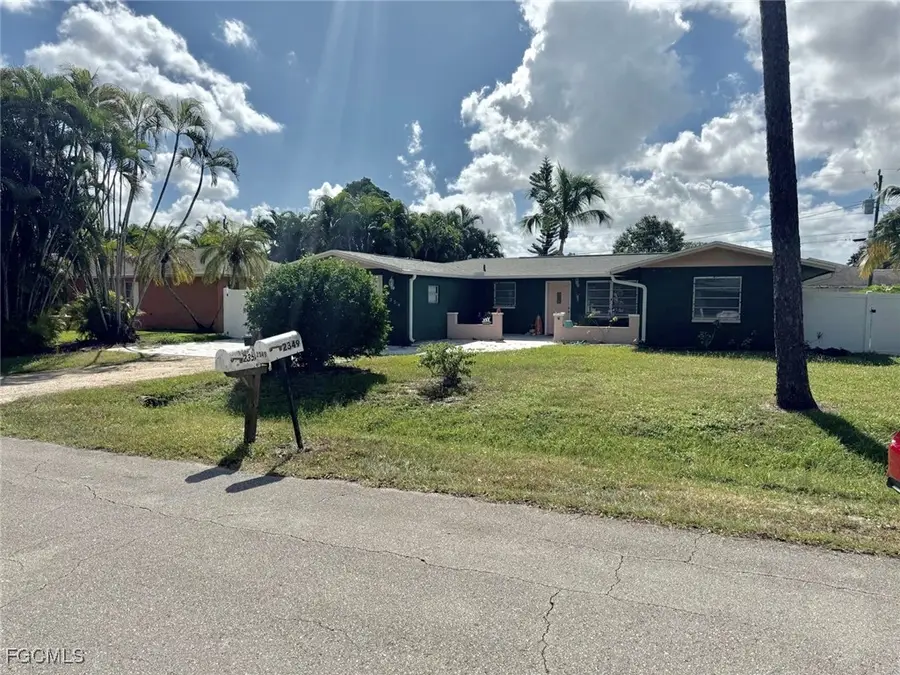 2354 Gorham Avenue, Fort Myers, FL 33907 - Image #3