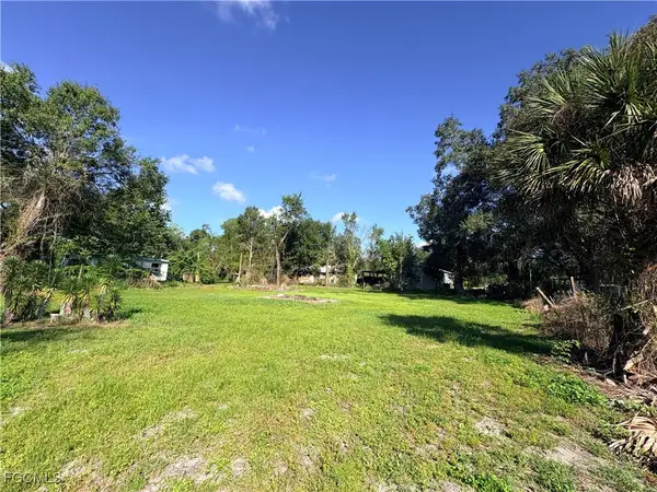 1468 Navaho Avenue, Labelle, FL 33935