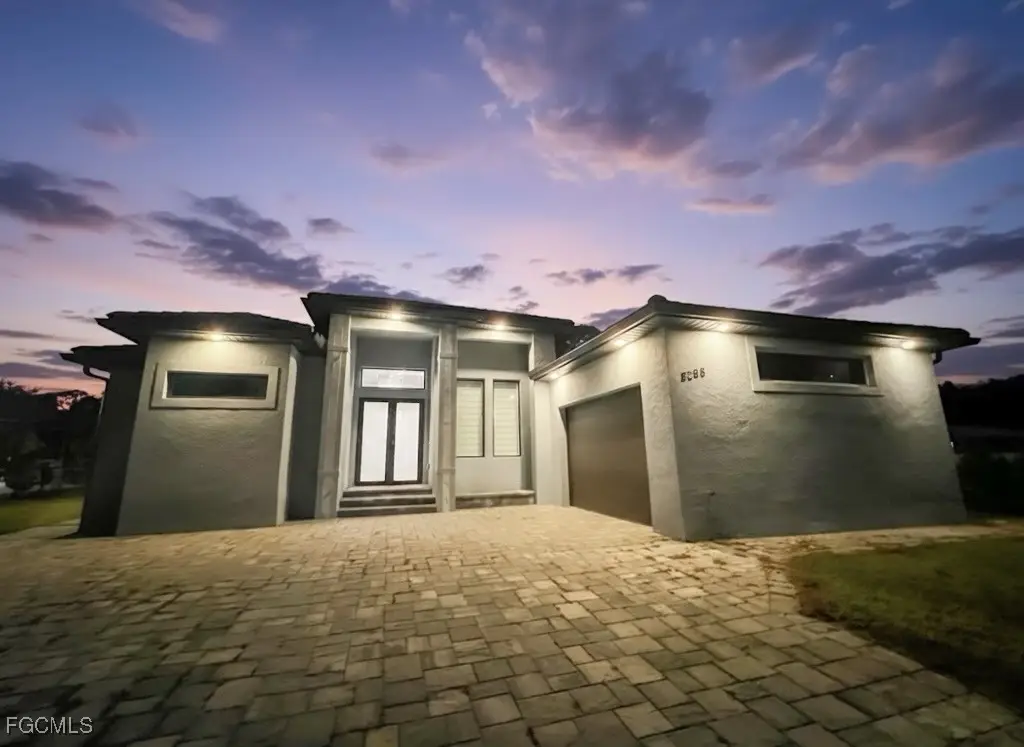 8396 Tolles Drive, North Fort Myers, FL 33917 - Image #1