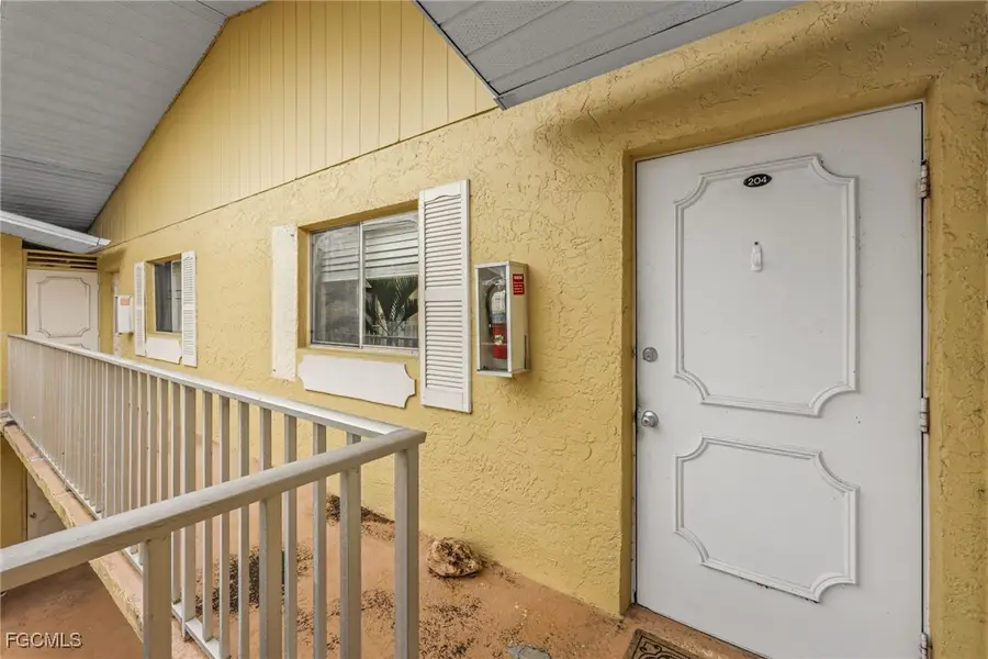 8093 Country Road #204, Fort Myers, FL 33919 - Image #2