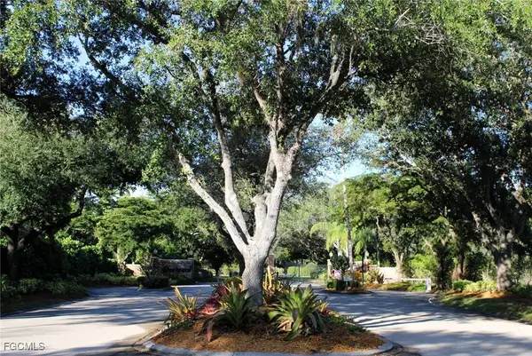 15851 Hampton View Court, Fort Myers, FL 33908