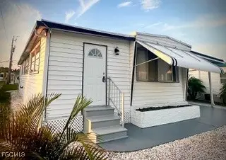 174 Overland Trail, North Fort Myers, FL 33917 - Image #2