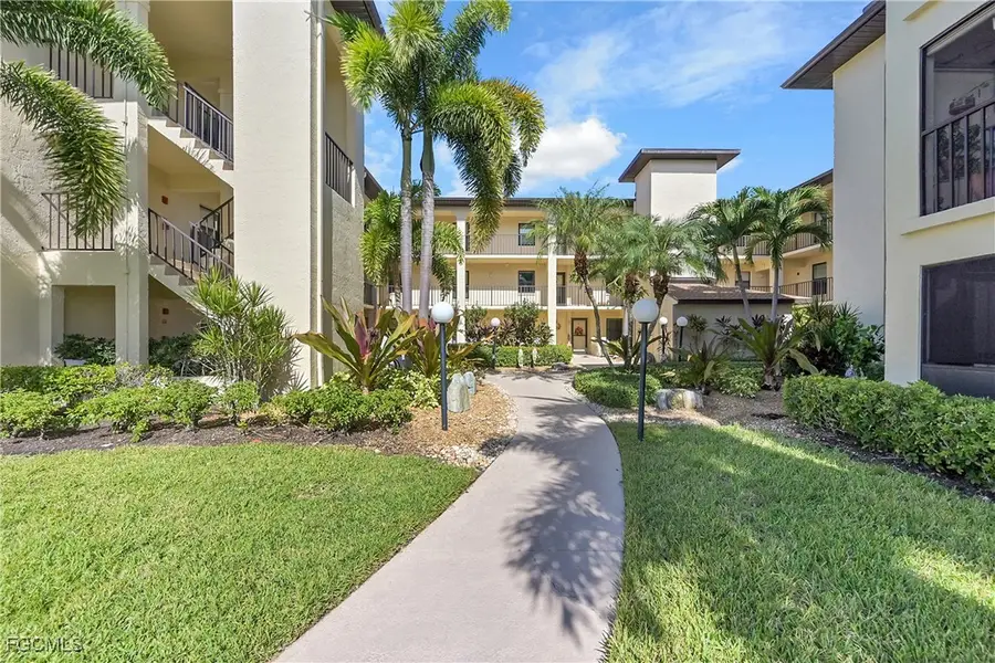 8474 Charter Club Circle #13, Fort Myers, FL 33919 - Image #3