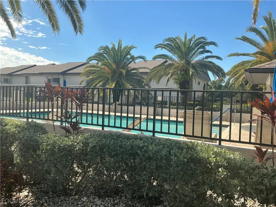 5770 Trailwinds Drive #213, Fort Myers, FL 33907 - Image #2