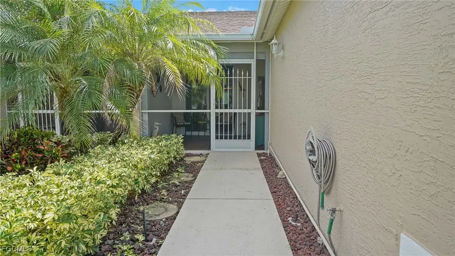 14162 Hilton Head Drive, Fort Myers, FL 33919 - Image #2