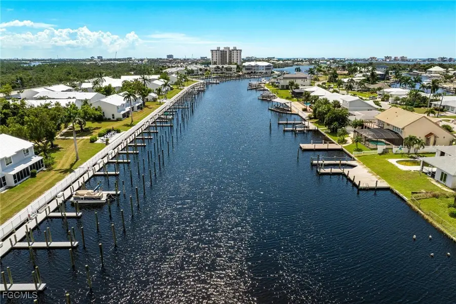 18038 San Carlos Boulevard #113, Fort Myers Beach, FL 33931 - Image #3