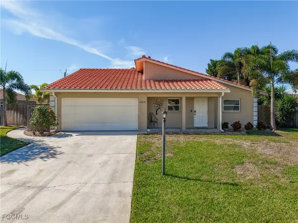 27391 Pelican Ridge Circle, Bonita Springs, FL 34135