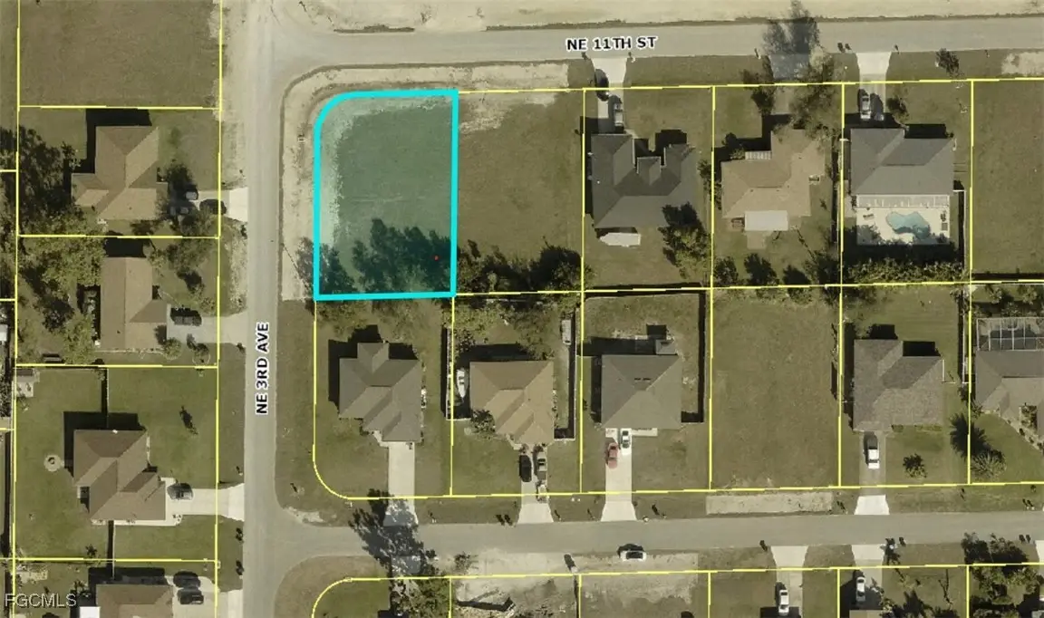 302 NE 11th Street, Cape Coral, FL 33909 - Image #1