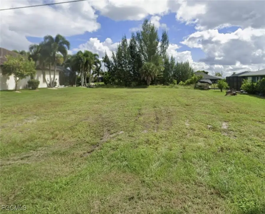 3005 SW 5th Avenue, Cape Coral, FL 33914 - Image #2