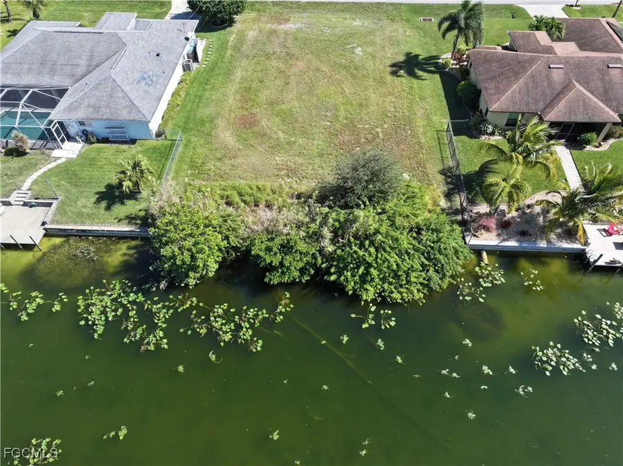 420 SE 9th Place, Cape Coral, FL 33990 - Image #2