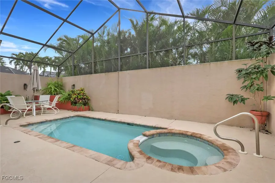9519 Mariners Cove Lane S, Fort Myers, FL 33919 - Image #2