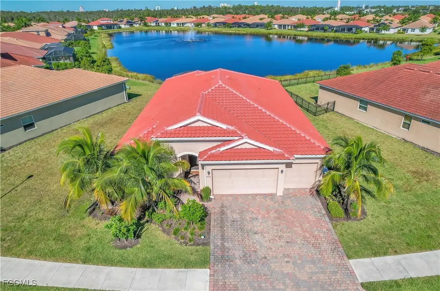 2889 Royal Gardens Avenue, Fort Myers, FL 33916 - Image #2