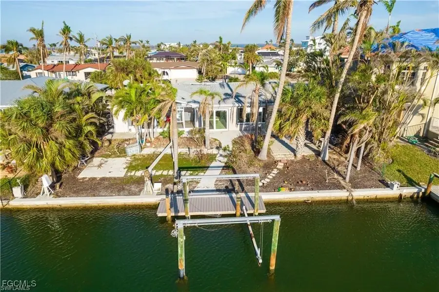 20 Sunview Boulevard, Fort Myers Beach, FL 33931 - Image #3