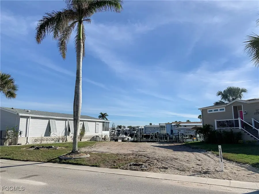 11361 Dogwood Lane, Fort Myers Beach, FL 33931 - Image #3