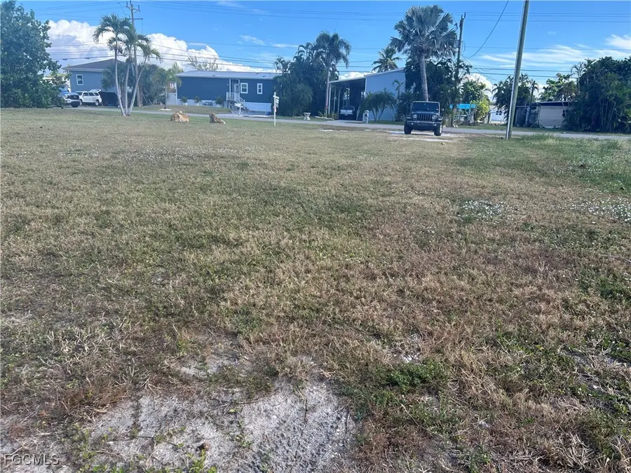 2635 York Road, Saint James City, FL 33956 - Image #3