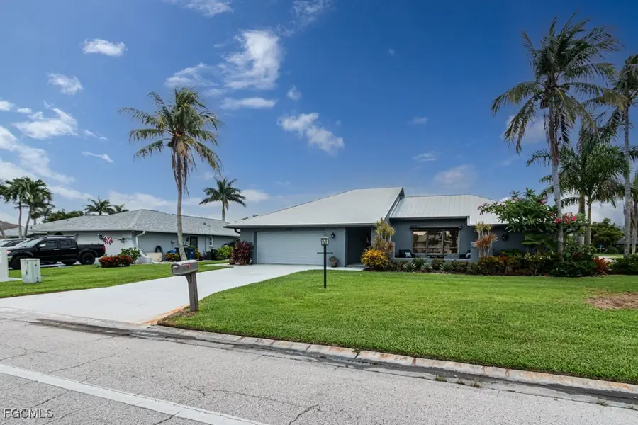 1702 Whiskey Creek Drive, Fort Myers, FL 33919 - Image #3