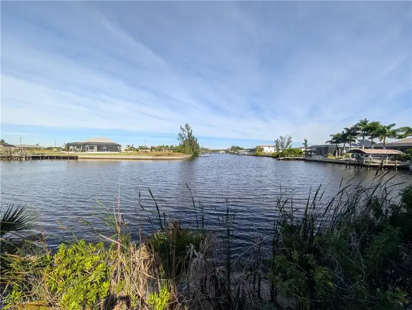 4011 Gulfstream Parkway, Cape Coral, FL 33993