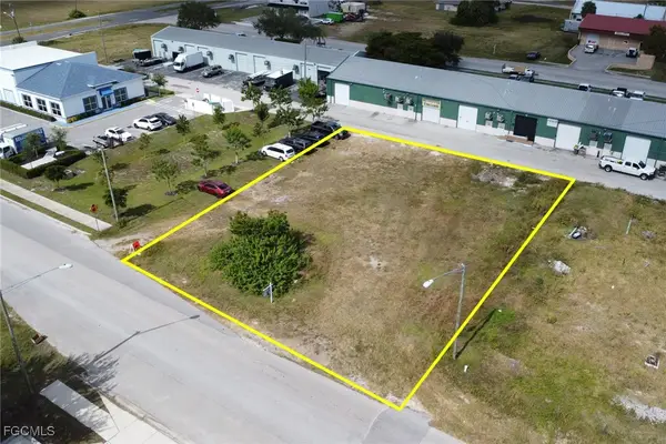 831 NE 7th Street, Cape Coral, FL 33909