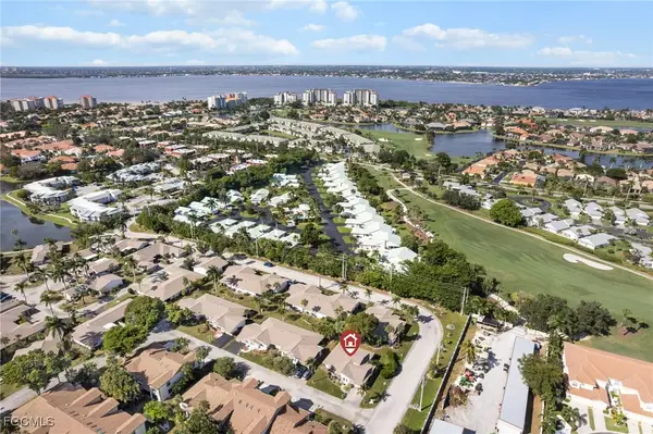 11650 Pointe Circle Drive, Fort Myers, FL 33908