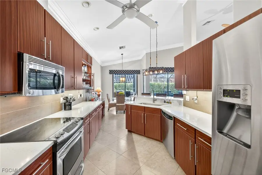 9513 Mariners Cove Lane, Fort Myers, FL 33919 - Image #3