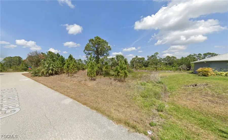 1135 Garibaldi Street E, Lehigh Acres, FL 33974 - Image #2