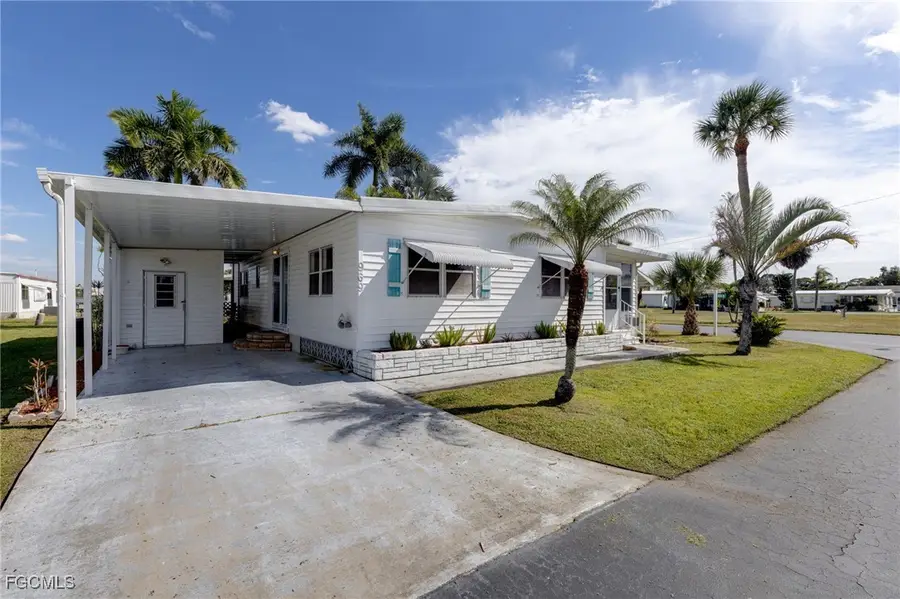 969 Restful Road, North Fort Myers, FL 33917 - Image #2