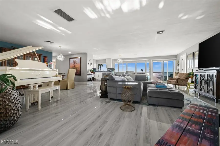 3305 SE 22nd Place, Cape Coral, FL 33904 - Image #3