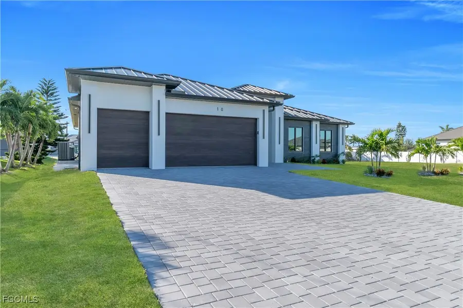 10 SW 35th Avenue, Cape Coral, FL 33991 - Image #3