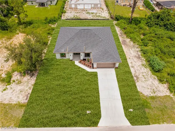 3310 3rd Street Sw, Lehigh Acres, FL 33976