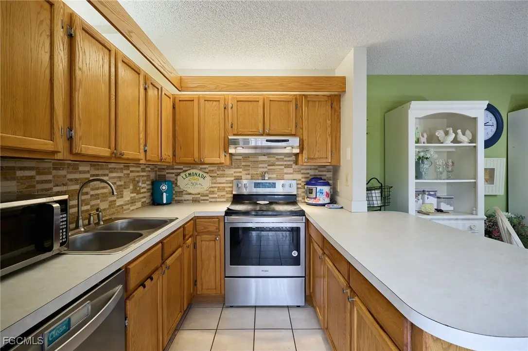 5247 Cedarbend Drive #2, Fort Myers, FL 33919 - Image #1