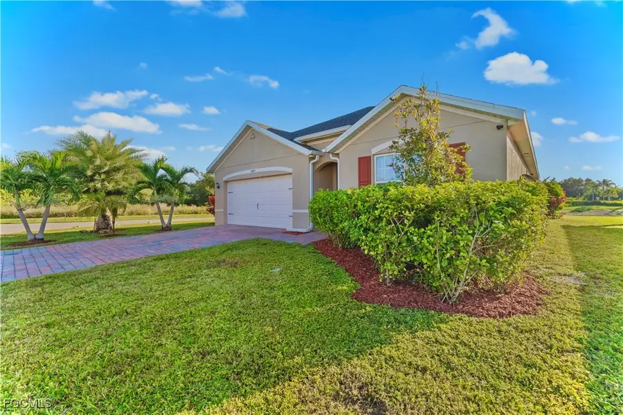 10285 Silver Pond Lane, Lehigh Acres, FL 33936 - Image #3