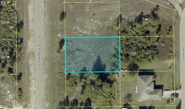 3006 54th Street W, Lehigh Acres, FL 33971