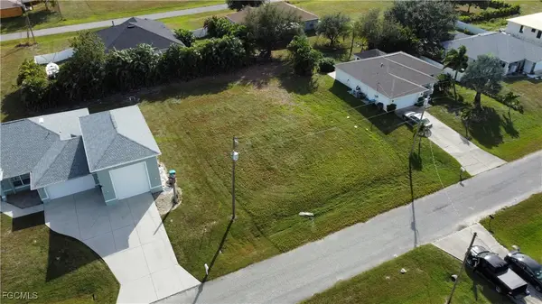 2226 NE 15th Terrace, Cape Coral, FL 33909