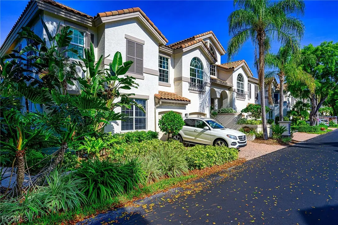 133 Colonade Circle, Naples, FL 34103 - Image #1