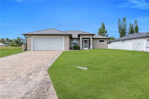 1301 Dorothy Avenue N, Lehigh Acres, FL 33971