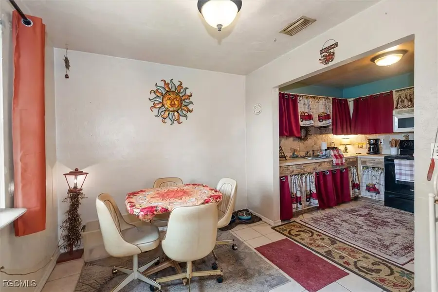 2802 73rd Street W, Lehigh Acres, FL 33971 - Image #3