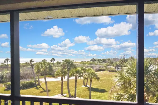 1919 Olde Middle Gulf Drive #106, Sanibel, FL 33957