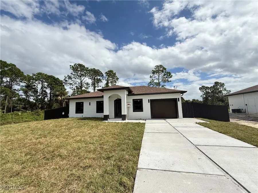743 Roma Avenue S, Lehigh Acres, FL 33974 - Image #3